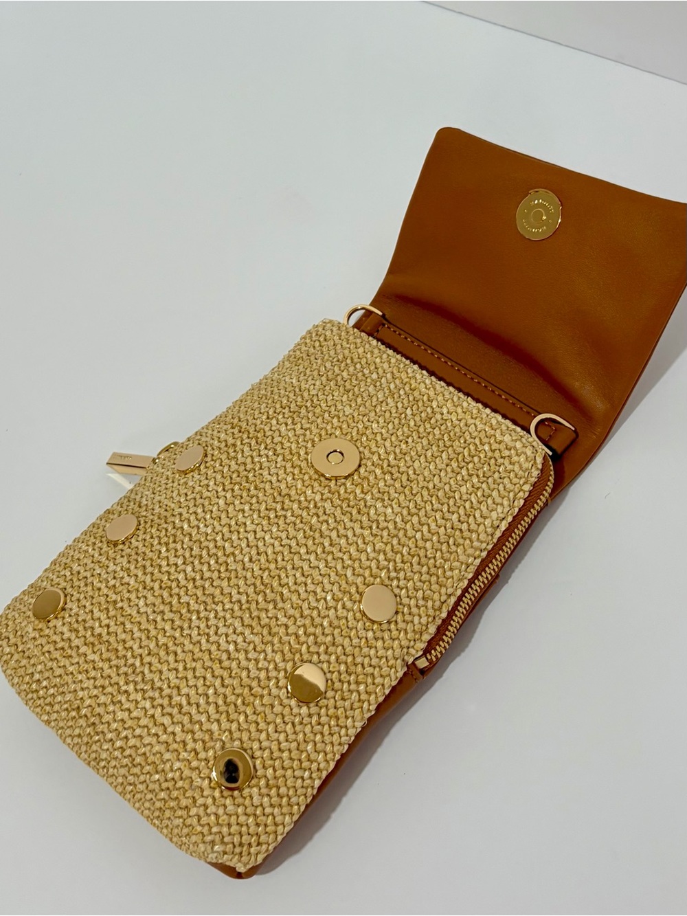 Hammitt VIP Mobile Crossbody Bag In Cocoa Raffia With Shiny Gold Hardware NWOT - Picture 7 of 15